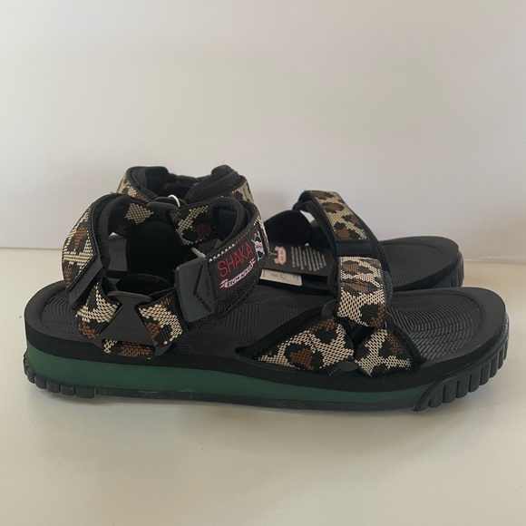 NWT Urban Outfitters Shaka Neo Climbing Sandals Size 9 Men’s - Picture 7 of 14